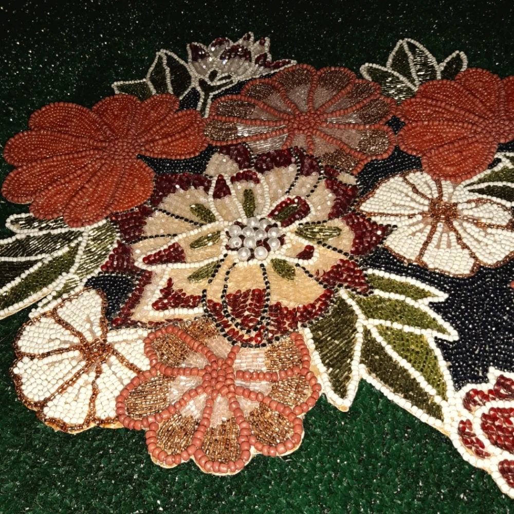 3' HEAVILY BEADED TABLE RUNNER PIER 1 EMBELLISHED TABLE RUNNER